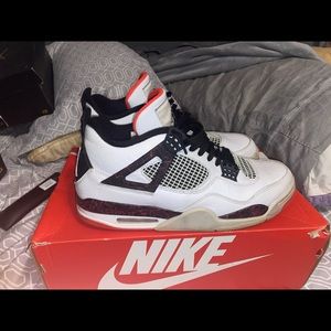 Jordan 4s